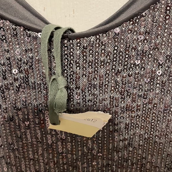 NWT- Silver Sequin Cocktail dress. Size small - Picture 5 of 6